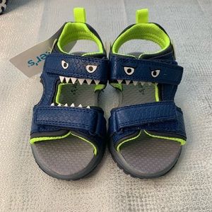 Carters Boys Outdoor Sandals size 5 or 6 with Light